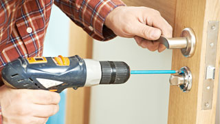 Automotive Locksmith at 02142, Massachusetts